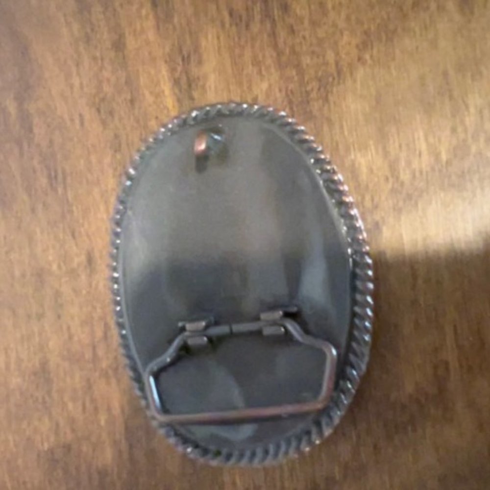 Bronze metal oval pattern belt buckle - Picture 2 of 3